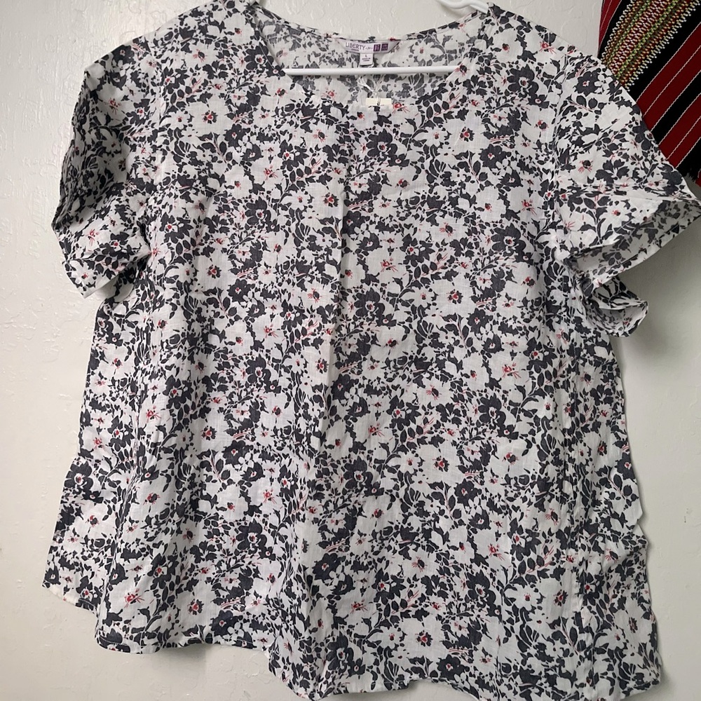 UNIQLO PREMIUM LINEN SHORT SLEEVE BLOUSE